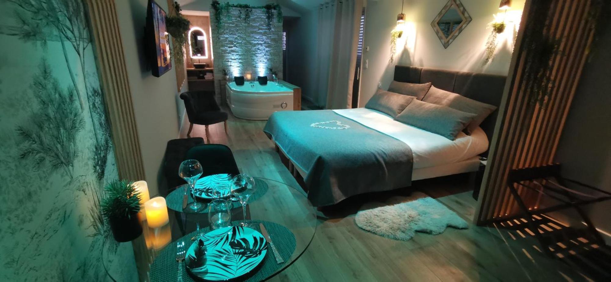 L'Essentiel - Love 5 Etoiles Talmont-Saint-Hilaire Phòng bức ảnh